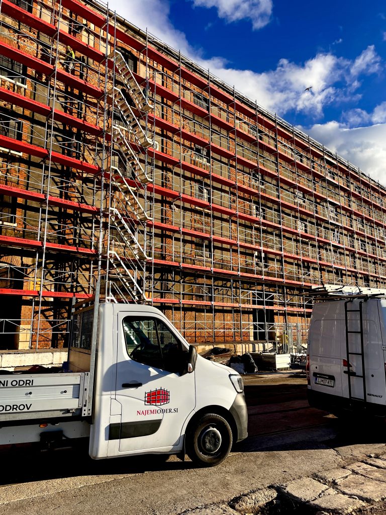 najem-gradbenih-odrov